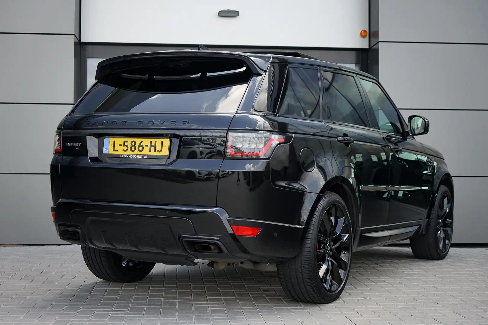 Land Rover Range Rover Sport P400 HST 3.0 V6 | 22" Gloss Black | Koel- /verwarm Zwart - 2