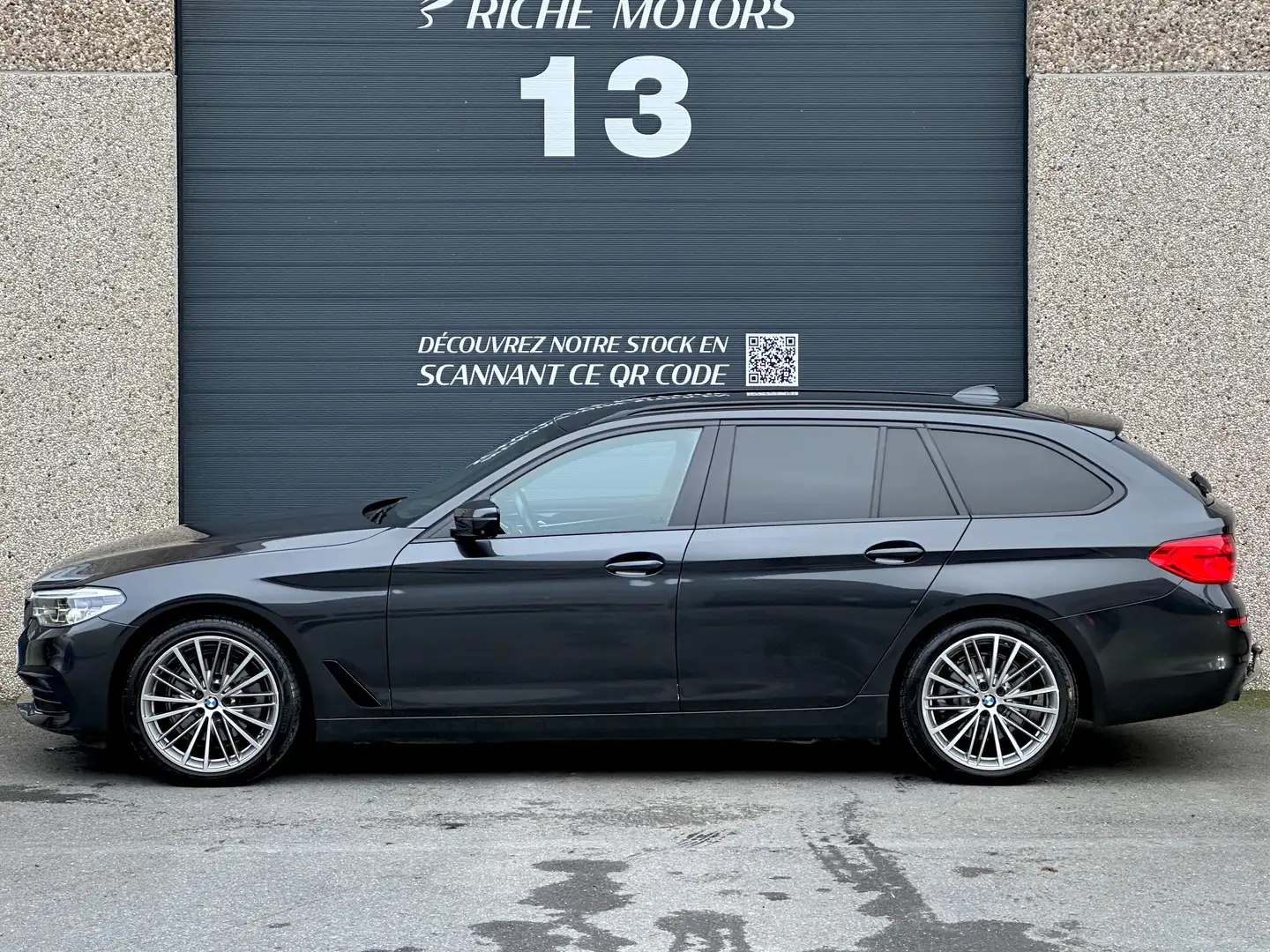 BMW 520 dA Touring / Sport / ACC / 360° / HK / HUD Grau - 2