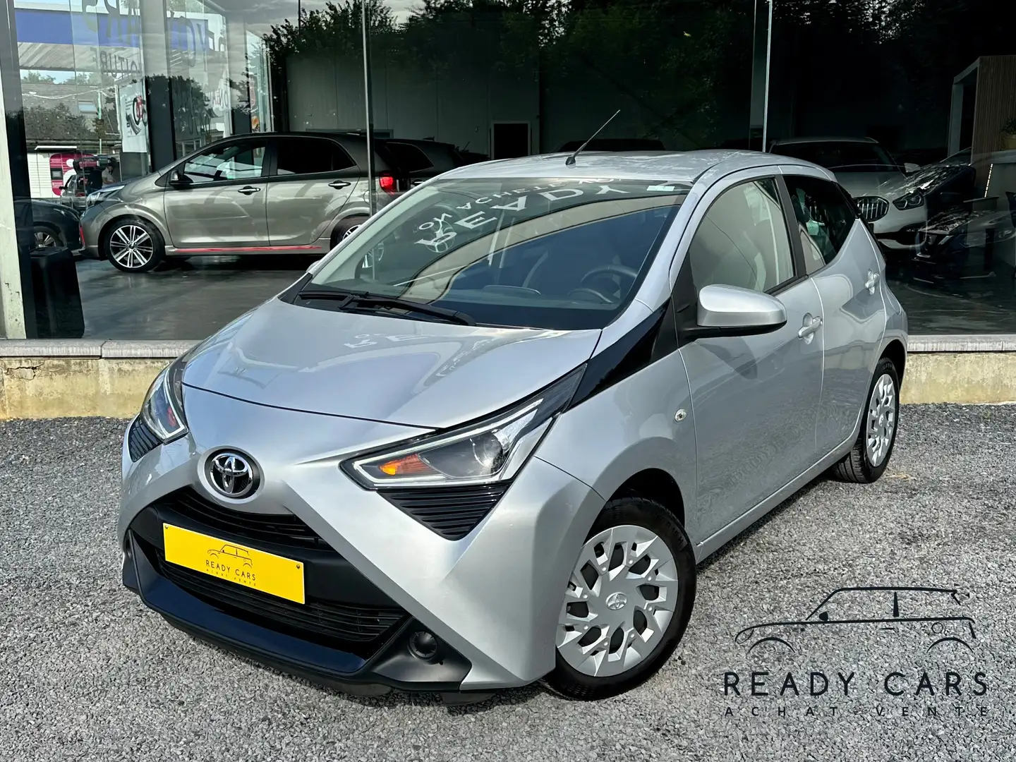 Toyota Aygo 1.0i*13000KM*AUTOMATIQUE*CARPLAY*1ER PROP*CARNET* Сірий - 1