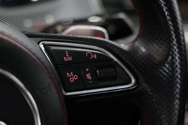 Audi S8 view 22
