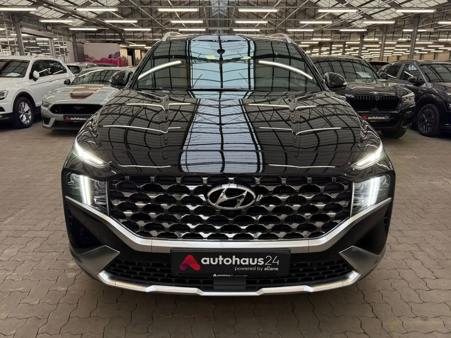 Hyundai SANTA FE 1.6 T-GDI Signa.Plug-In Hybrid 4WD Schwarz - 2