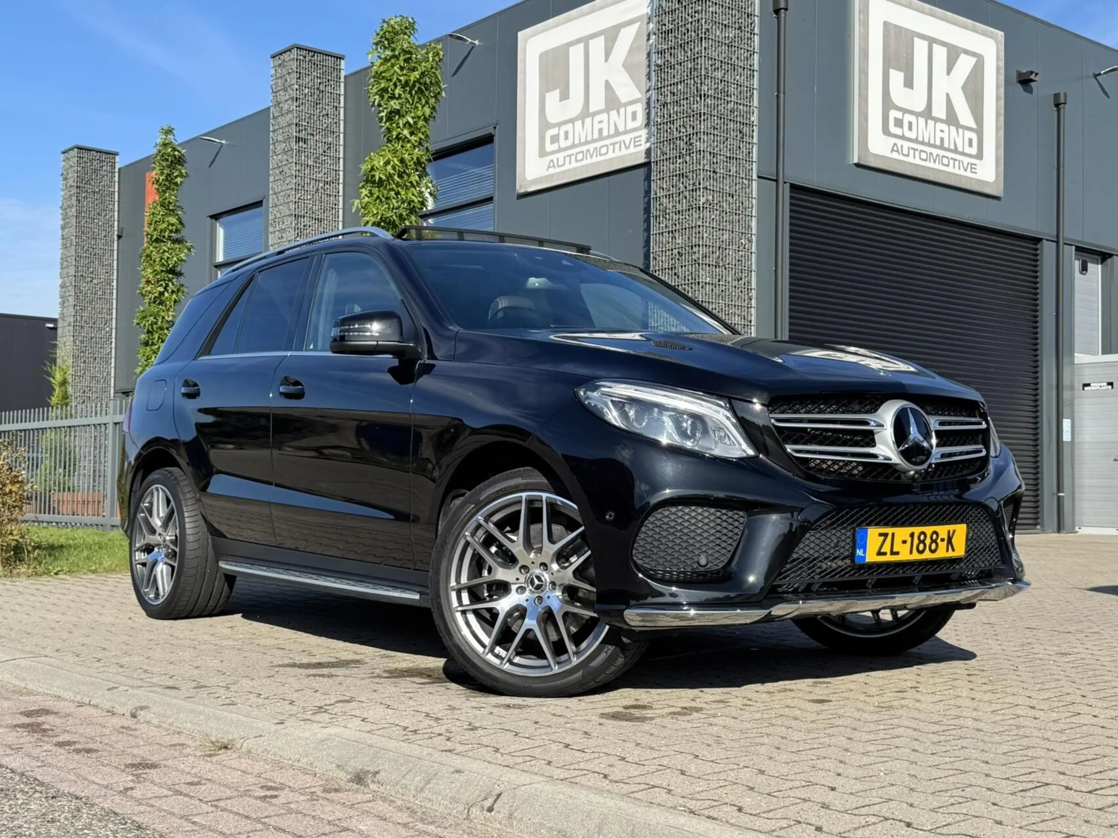 Mercedes-Benz GLE 400 4MATIC AMG Sport Edition| Pano|360 Camera|Trekhaak — photo 10