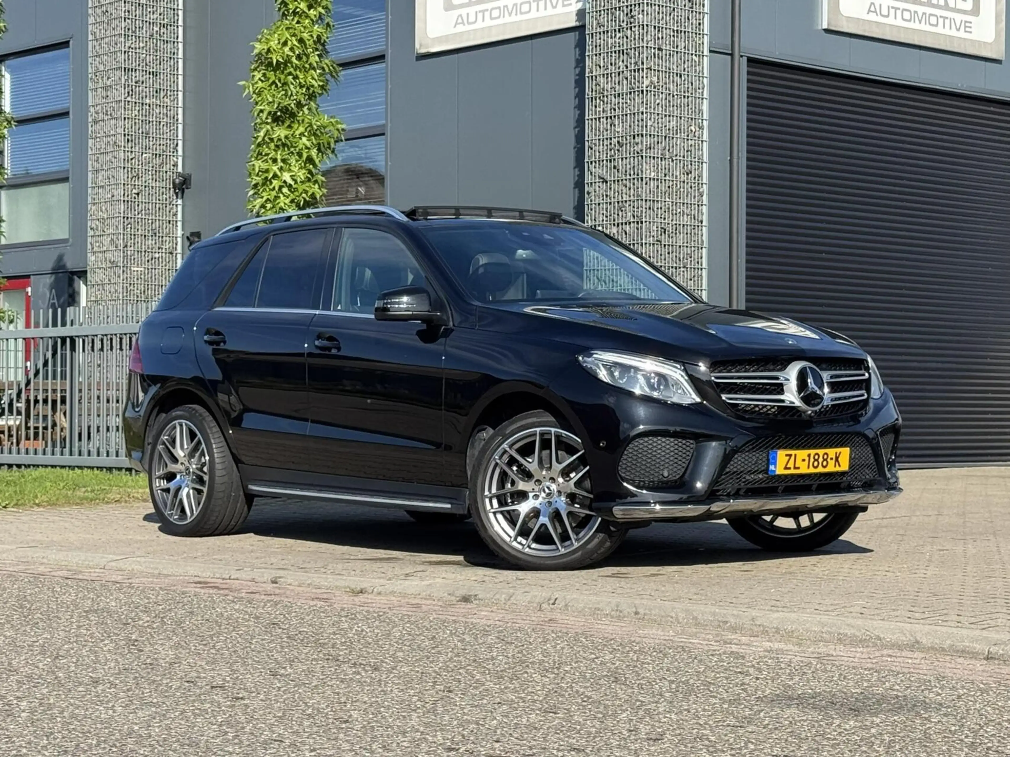 Mercedes-Benz GLE 400 4MATIC AMG Sport Edition| Pano|360 Camera|Trekhaak — photo 9