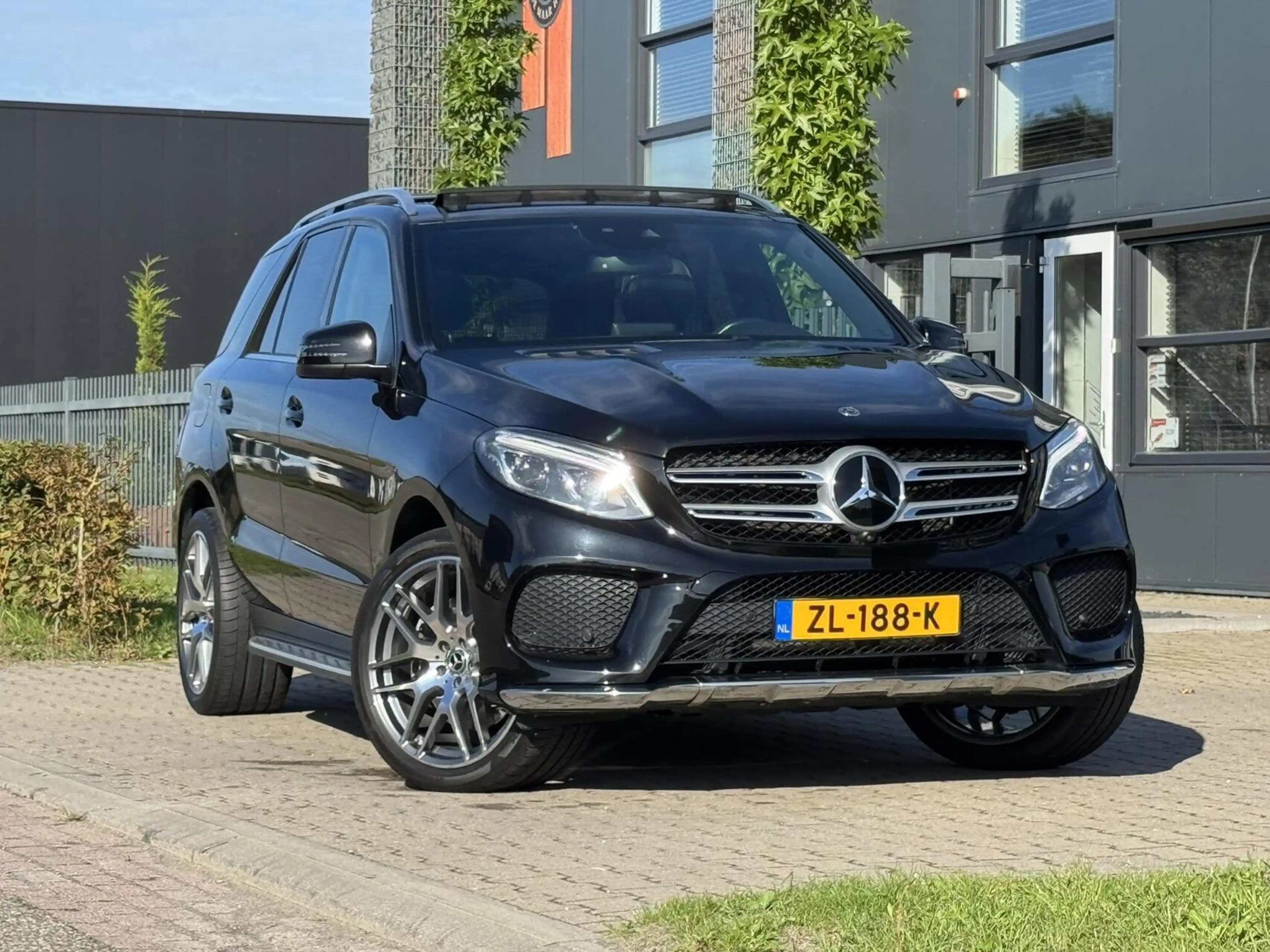 Mercedes-Benz GLE 400 4MATIC AMG Sport Edition| Pano|360 Camera|Trekhaak — photo 7
