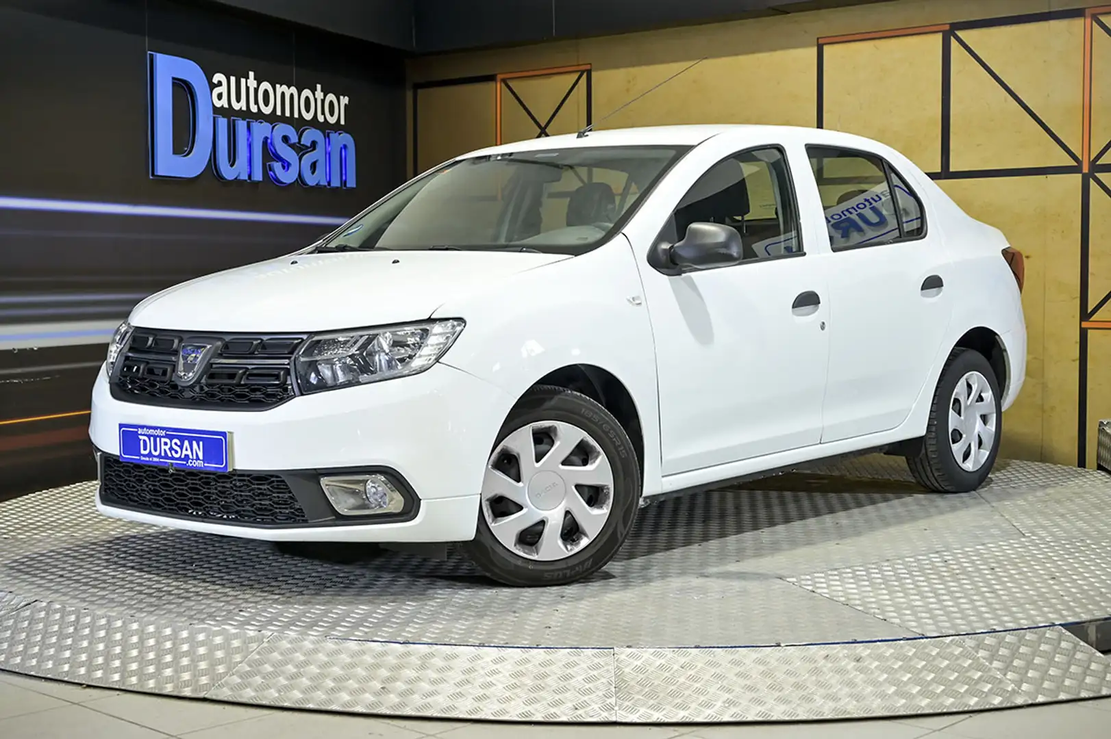 Dacia Logan Essential TCe 74kW (100CV) GLP - 1