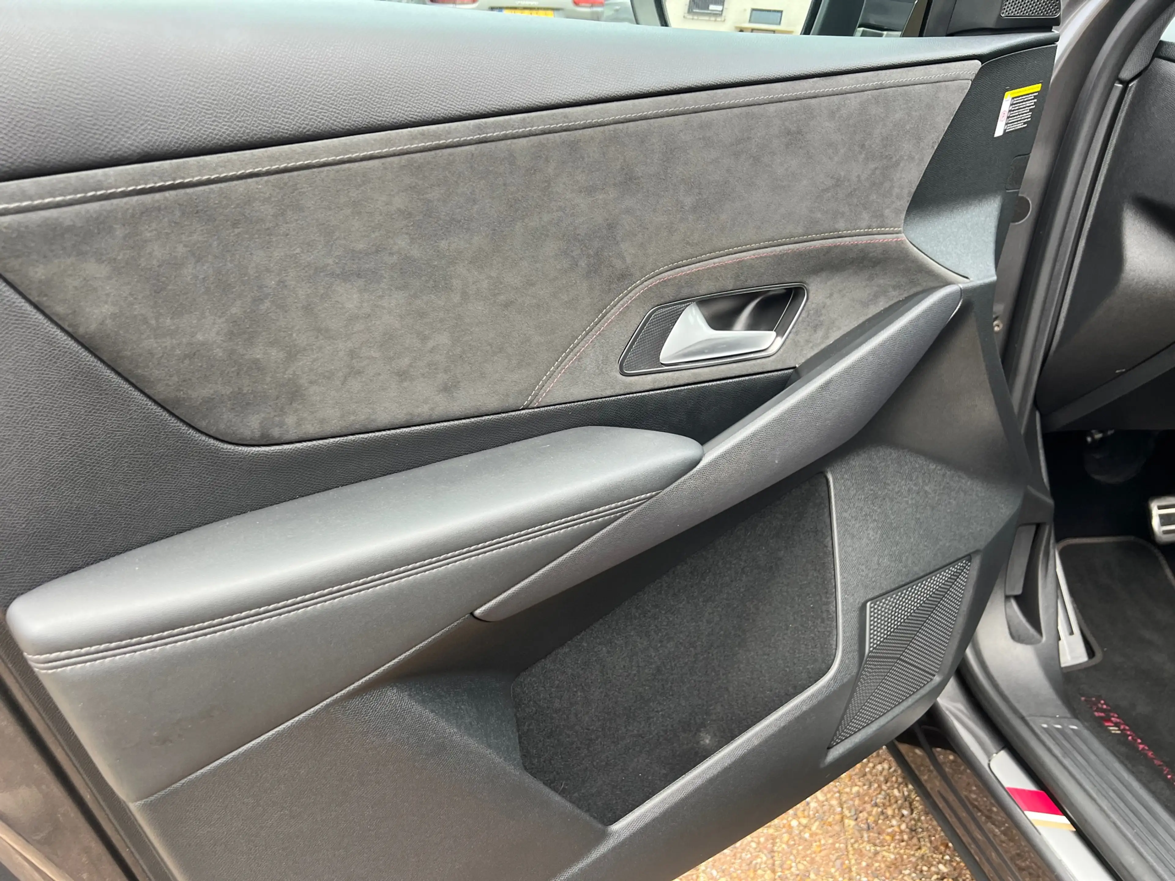 DS Automobiles DS 7 Crossback E-Tense 4x4 Be Chic 300 pk Navi-Camera-Alcantara — photo 10