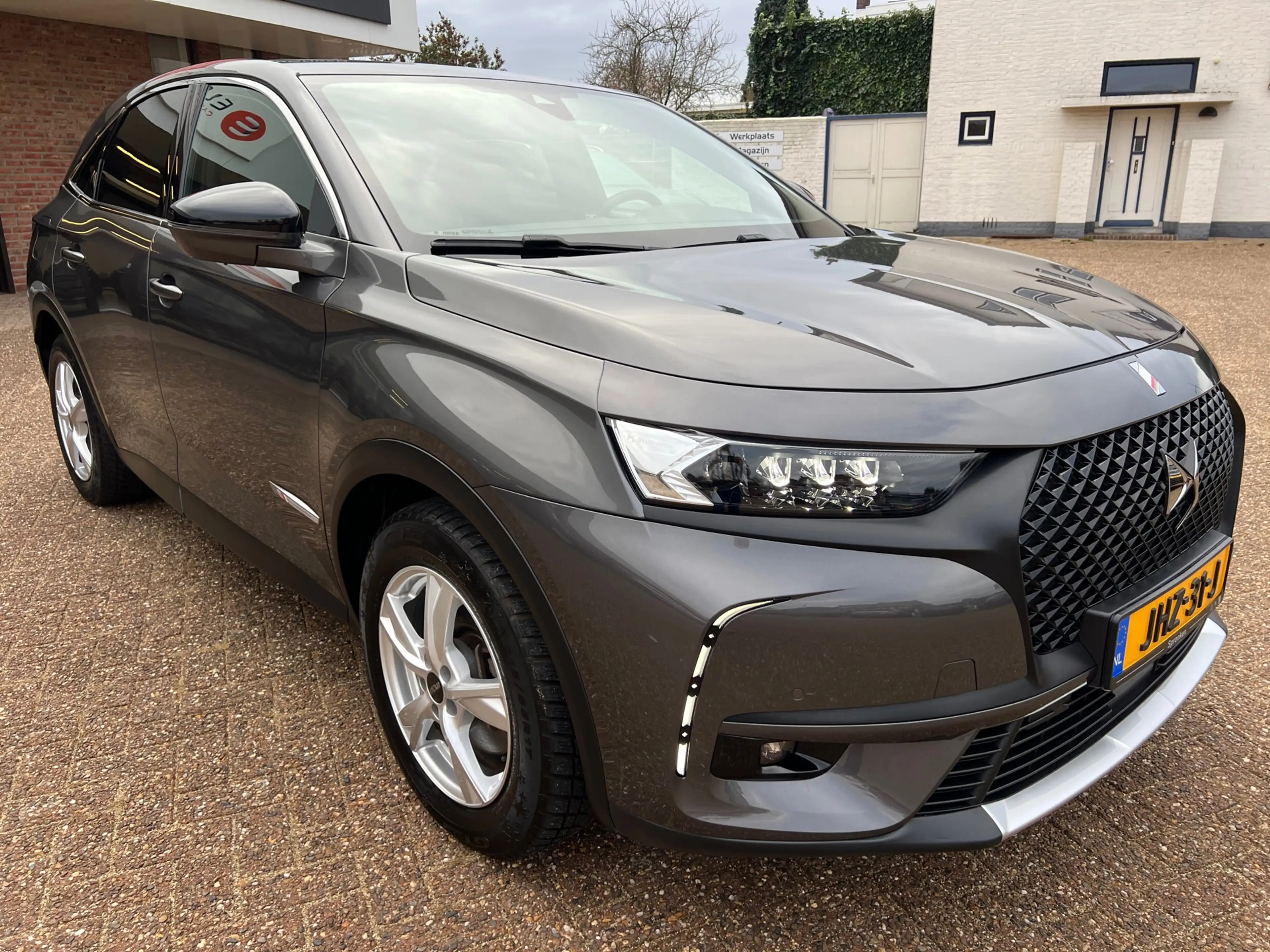 DS Automobiles DS 7 Crossback E-Tense 4x4 Be Chic 300 pk Navi-Camera-Alcantara — photo 6