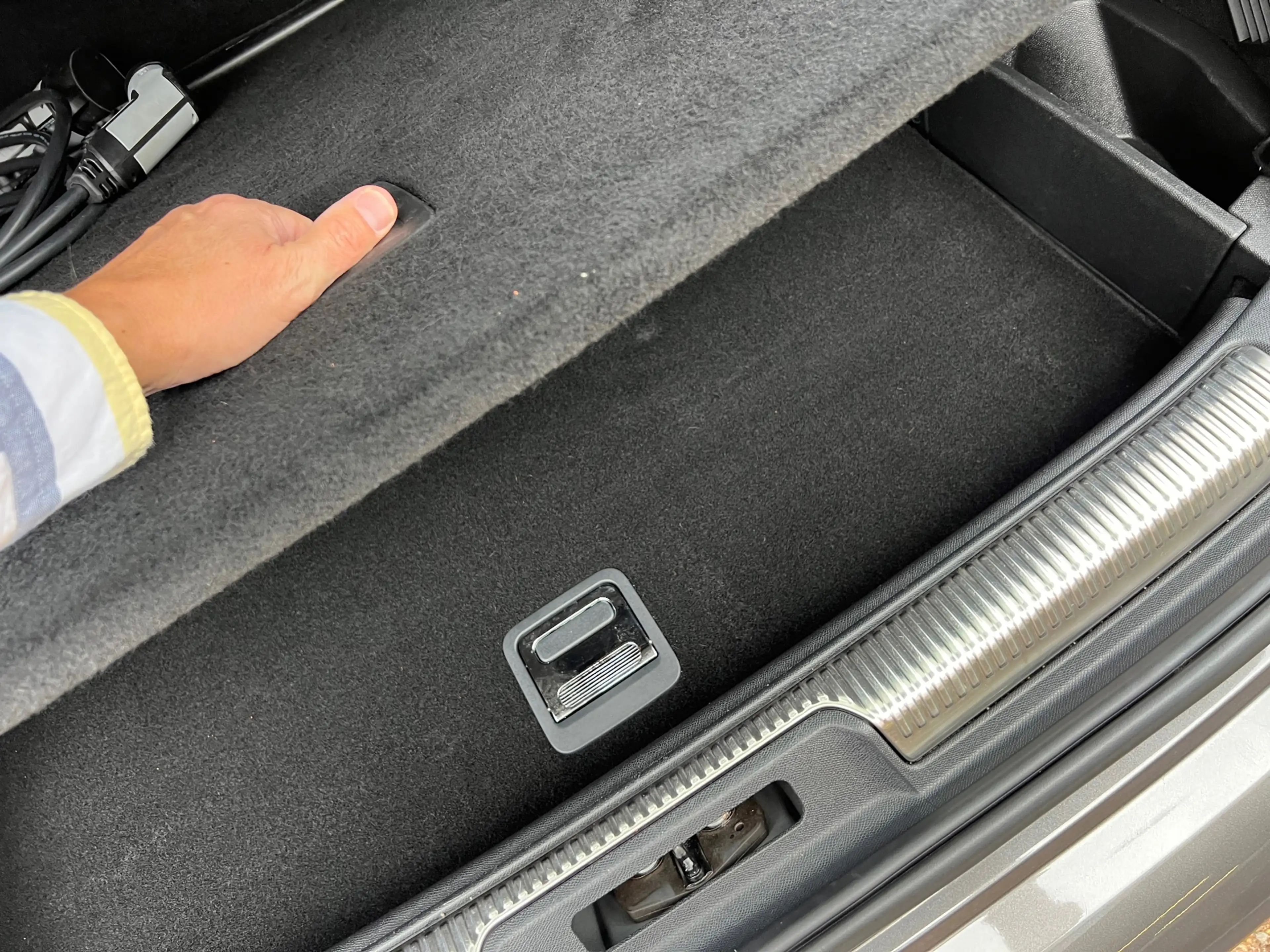 DS Automobiles DS 7 Crossback E-Tense 4x4 Be Chic 300 pk Navi-Camera-Alcantara — photo 14