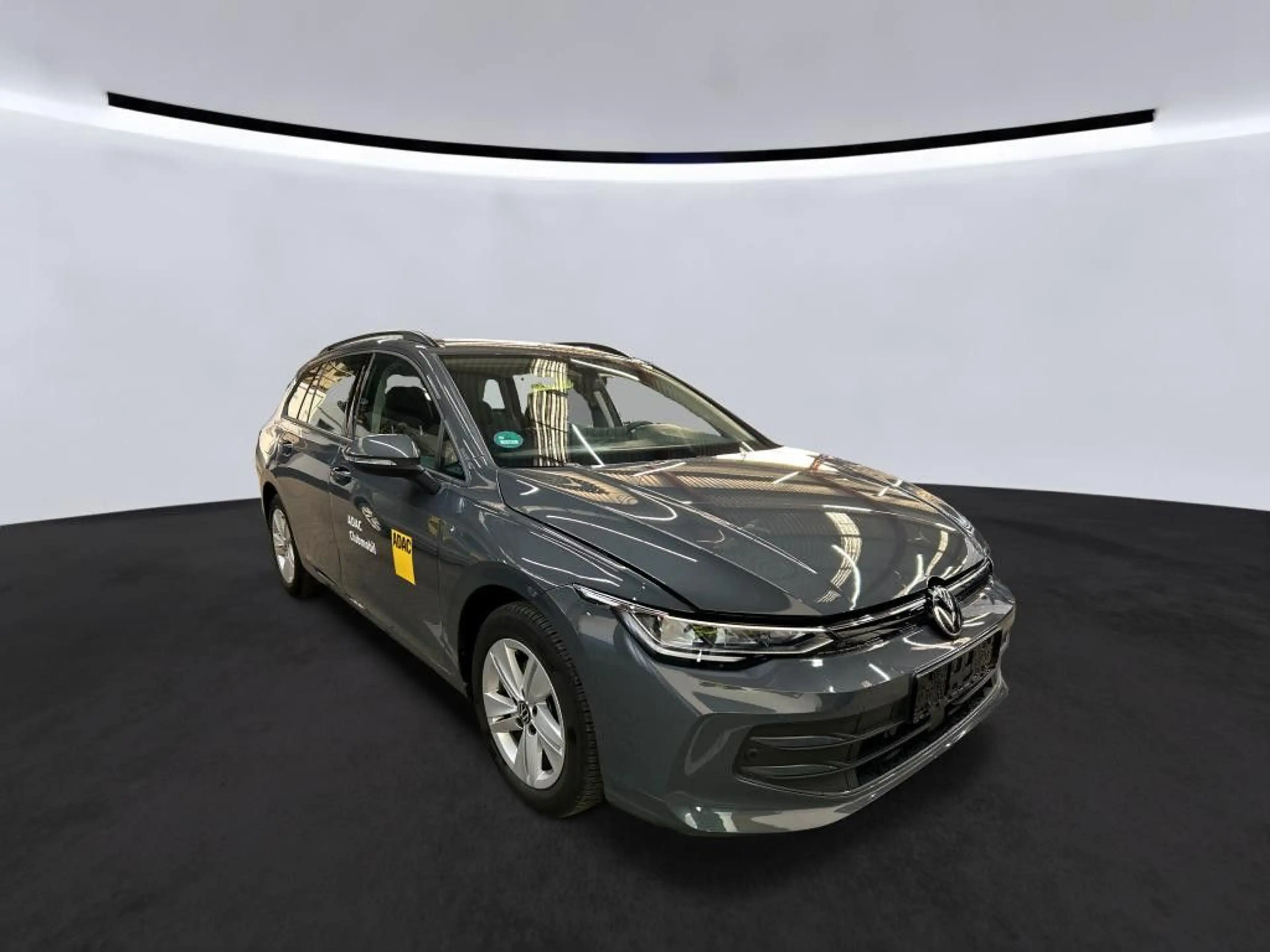Volkswagen Golf VIII*Variant*1.5eTSI*85kW*Life*Navi*ACC*AHK