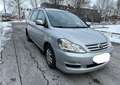 Toyota Avensis Verso 2,0 D-4D - thumbnail 1