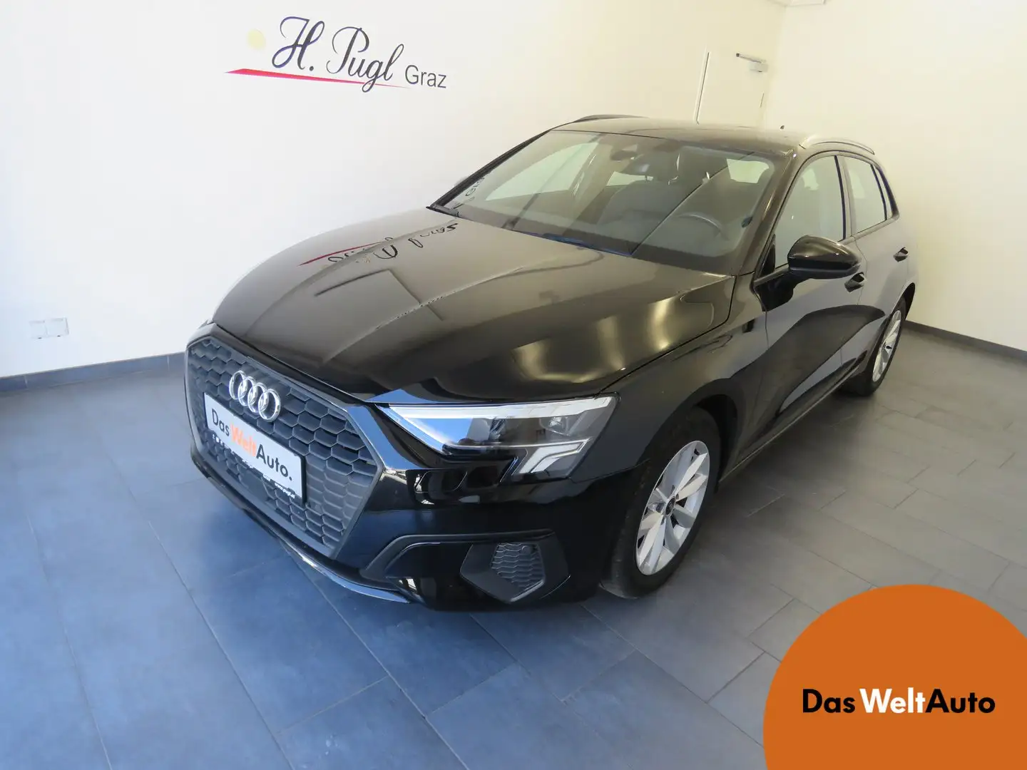 Audi A3 30 TFSI Schwarz - 1