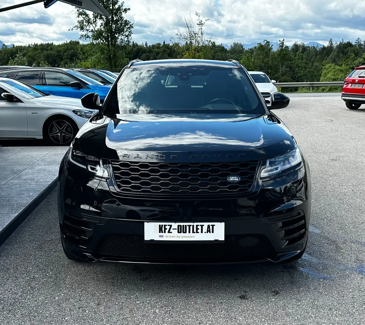 Land Rover Range Rover Velar D240 R-Dynamic *AHK*ACC*RFK*Meridian*ALLBLACK* Negro - 2