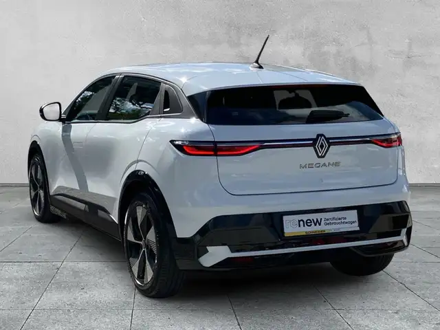 Renault Megane E-Tech view 3