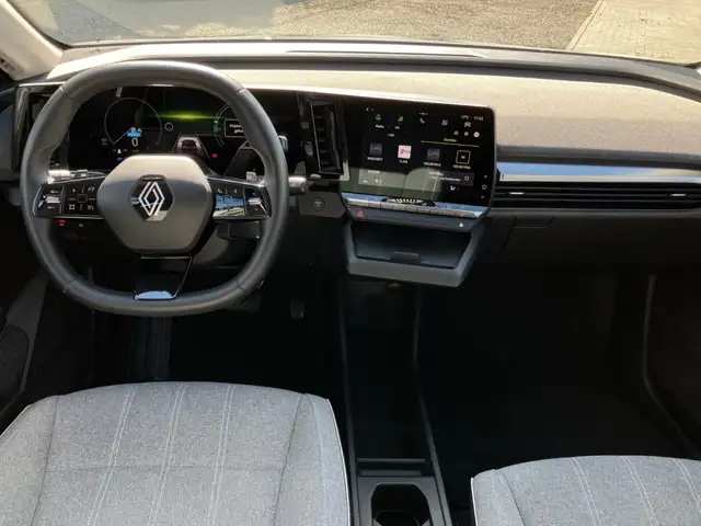 Renault Megane E-Tech view 14