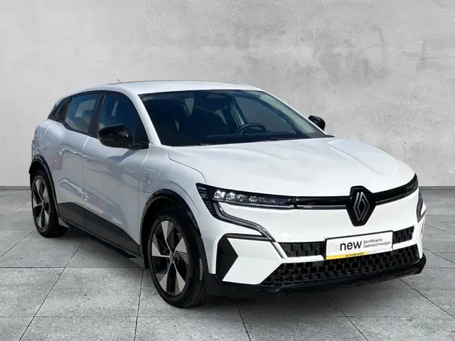 Renault Megane E-Tech view 7