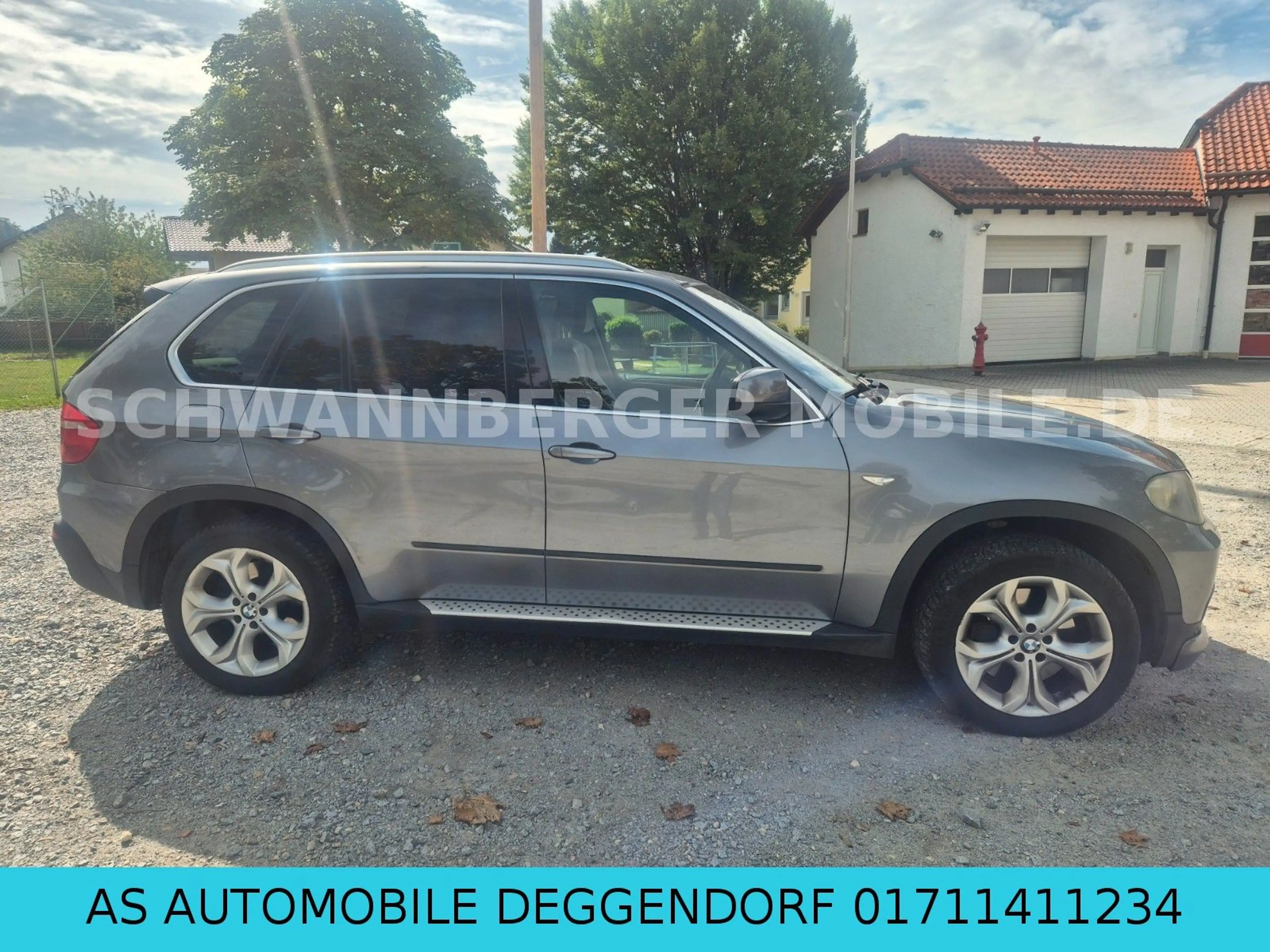 BMW X5 3.0 SD ALLRAD LEDER NAVI AHK XENON PANORAMA — photo 6