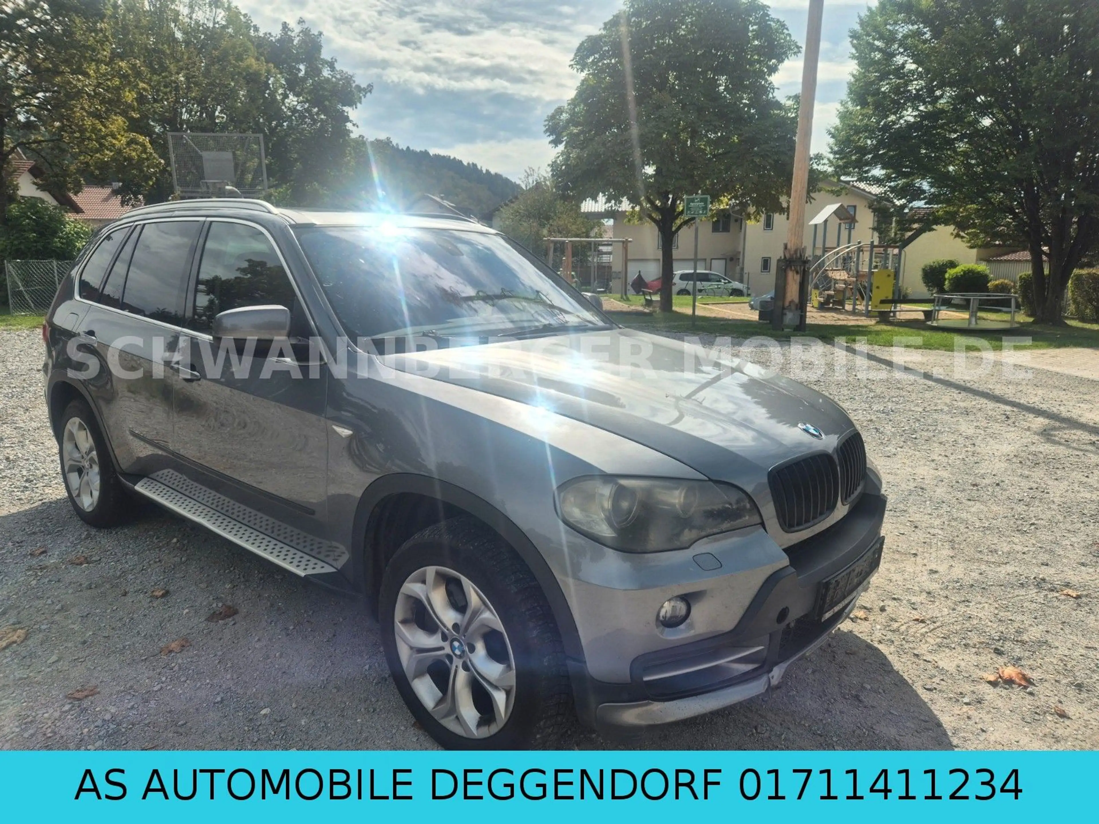 BMW X5 3.0 SD ALLRAD LEDER NAVI AHK XENON PANORAMA