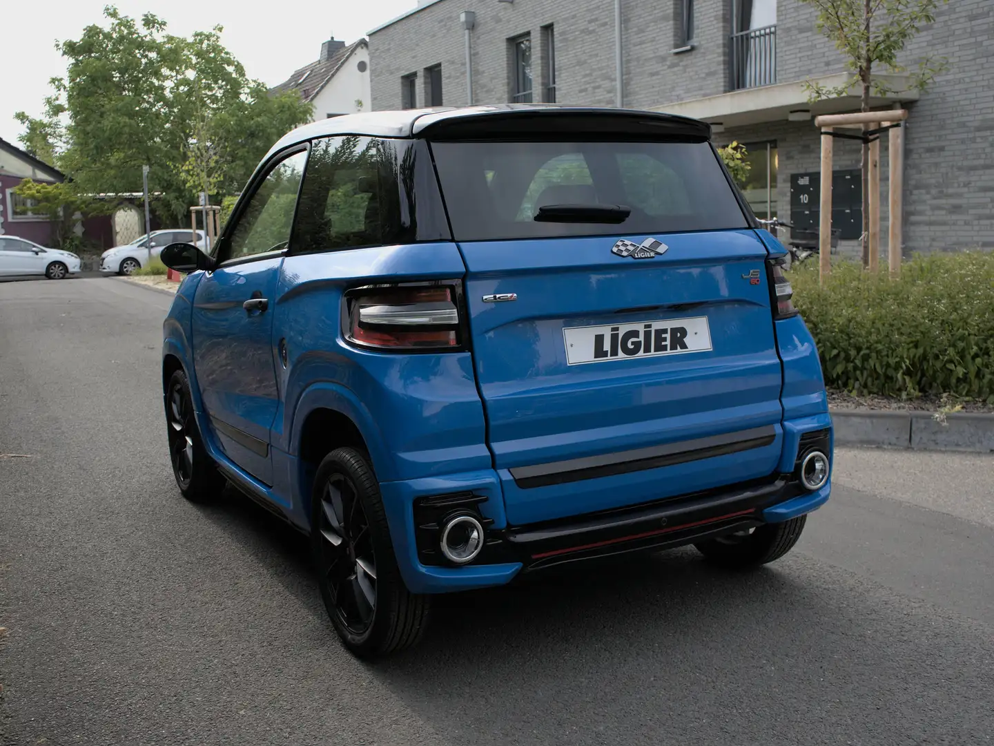 Ligier JS 60 DCI Ultimate Sport - Servo Blau - 2