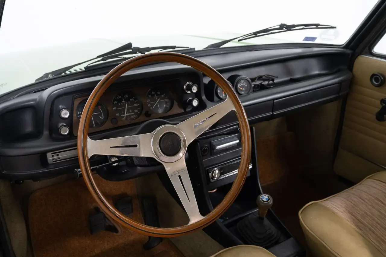 BMW 1602, foto 10
