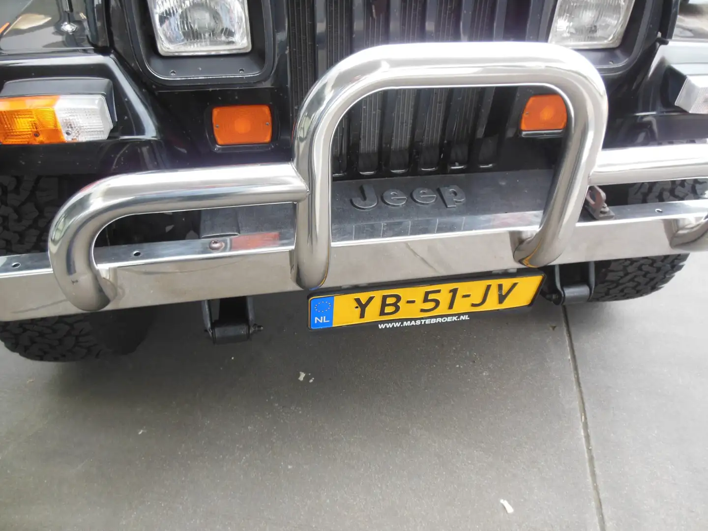 Jeep Wrangler 2.5 Hardtop Staat in de Krim Zwart - 2