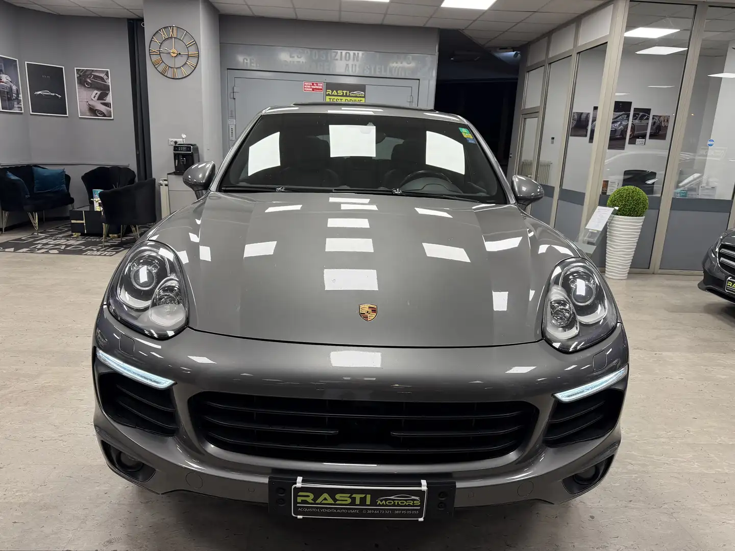 Porsche Cayenne Cayenne II 2010 4.1 V8 tdi S tiptronic Gris - 2