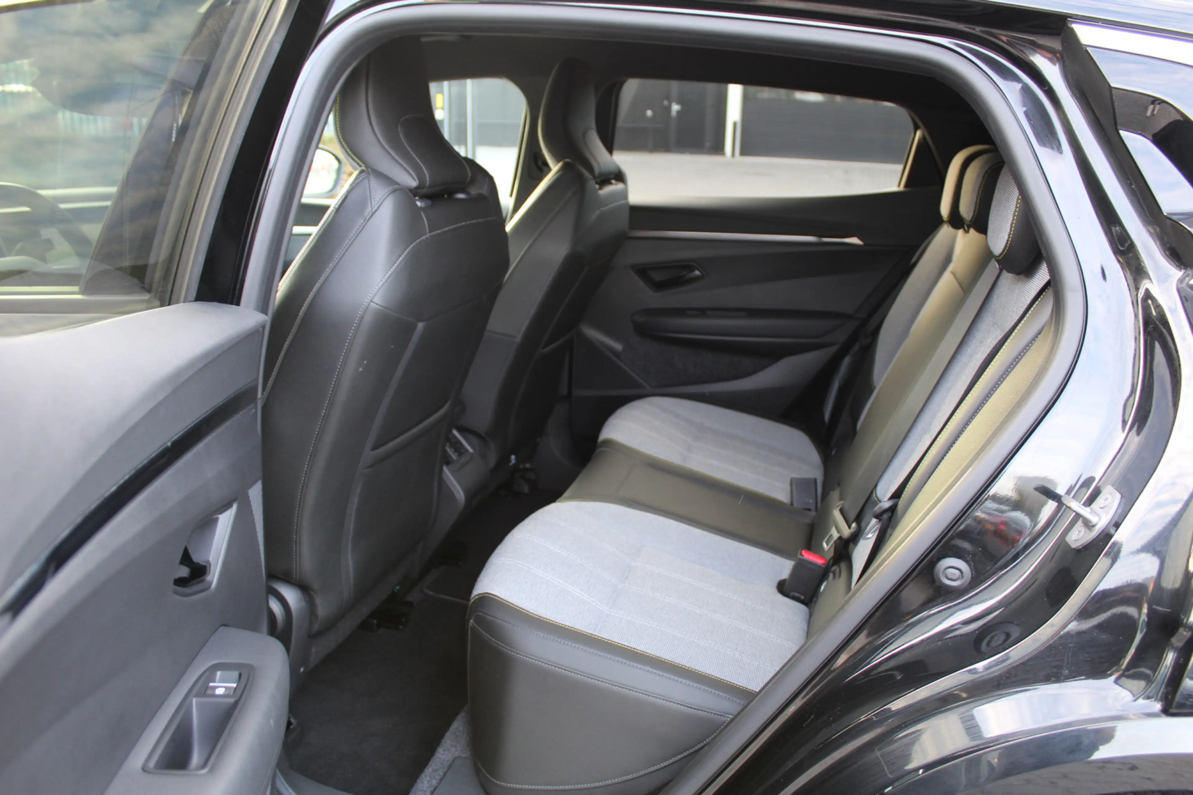 Renault Megane E-Tech EV60 Optimum Charge Techno | Origineel NL | Winter — photo 15