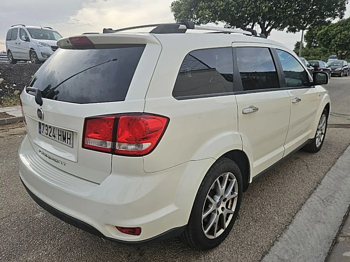 Fiat Freemont 2.0 Diesel Lounge AWD Aut. 170 Blanco - 2