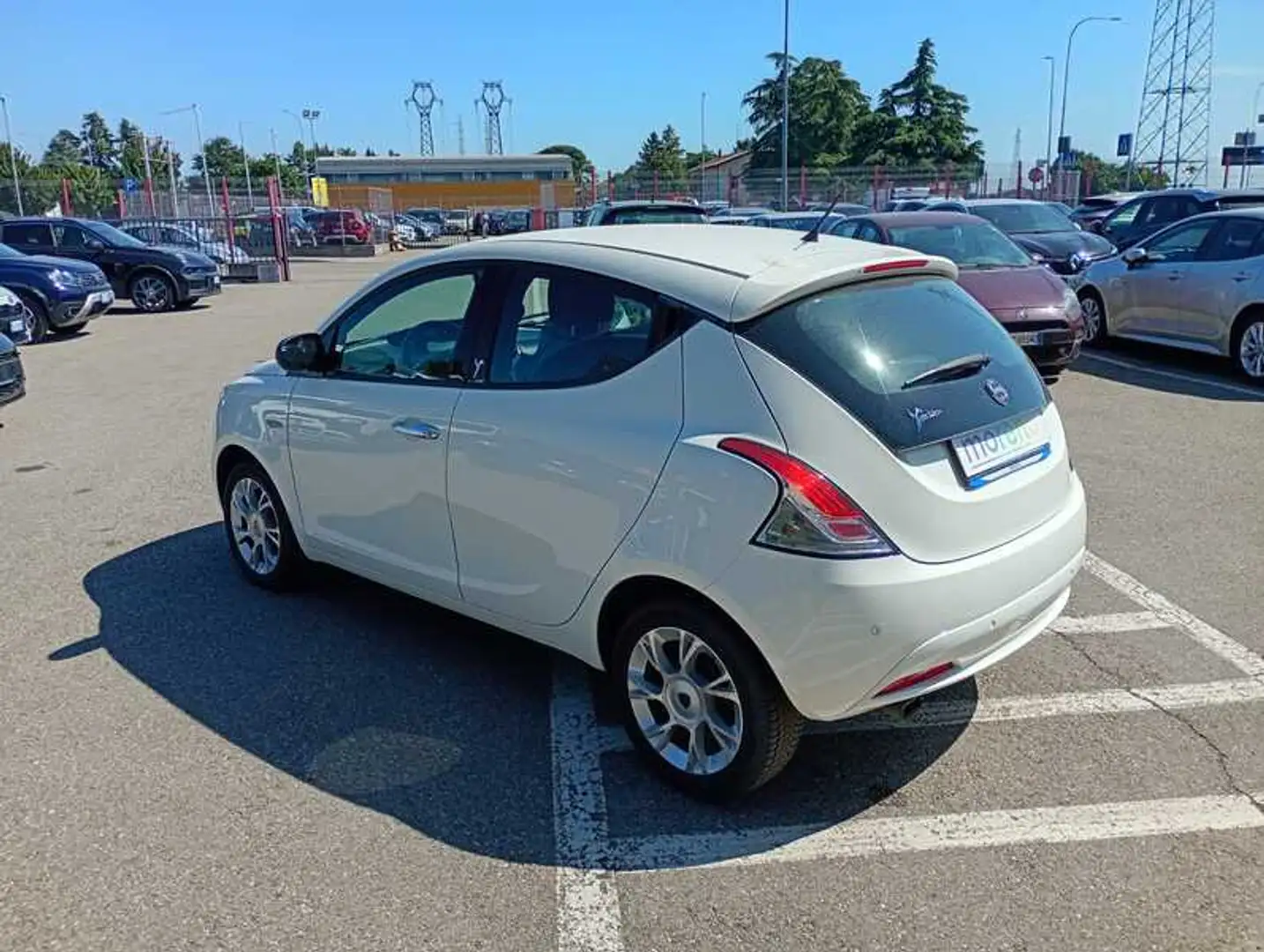 Lancia Ypsilon 1.2 8v Gold s/CL 69 CV Bianco - 2