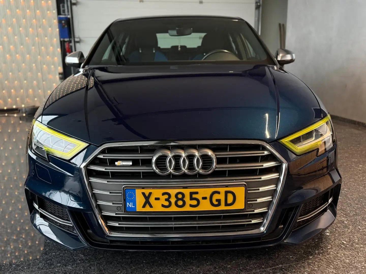 Audi A3 Limousine 1.5 TFSI CoD Sport S Line Edition 2018 S Blau - 2