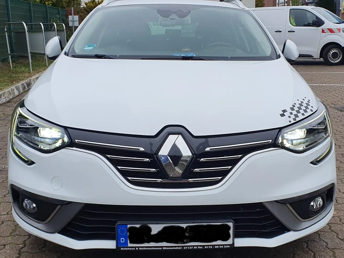 Renault Megane Megane Grandtour TCe 140 GPF BOSE EDITION Weiß - 2