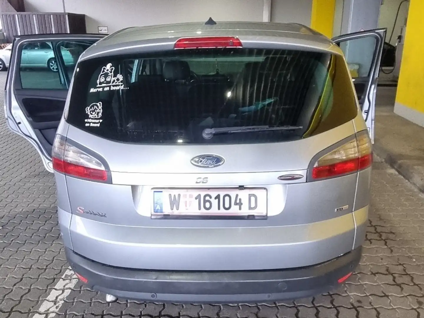 Ford S-Max Gri - 2