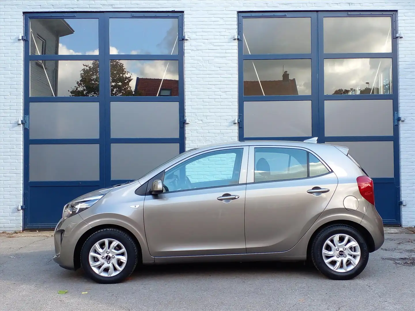 Kia Picanto 1.0 CVVT 66 PK 5D ComfortPlusLine Navigator | Orig Grijs - 2