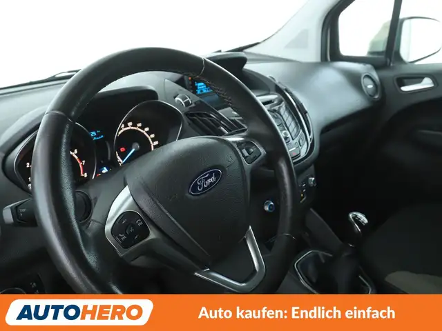Ford Tourneo Courier view 11