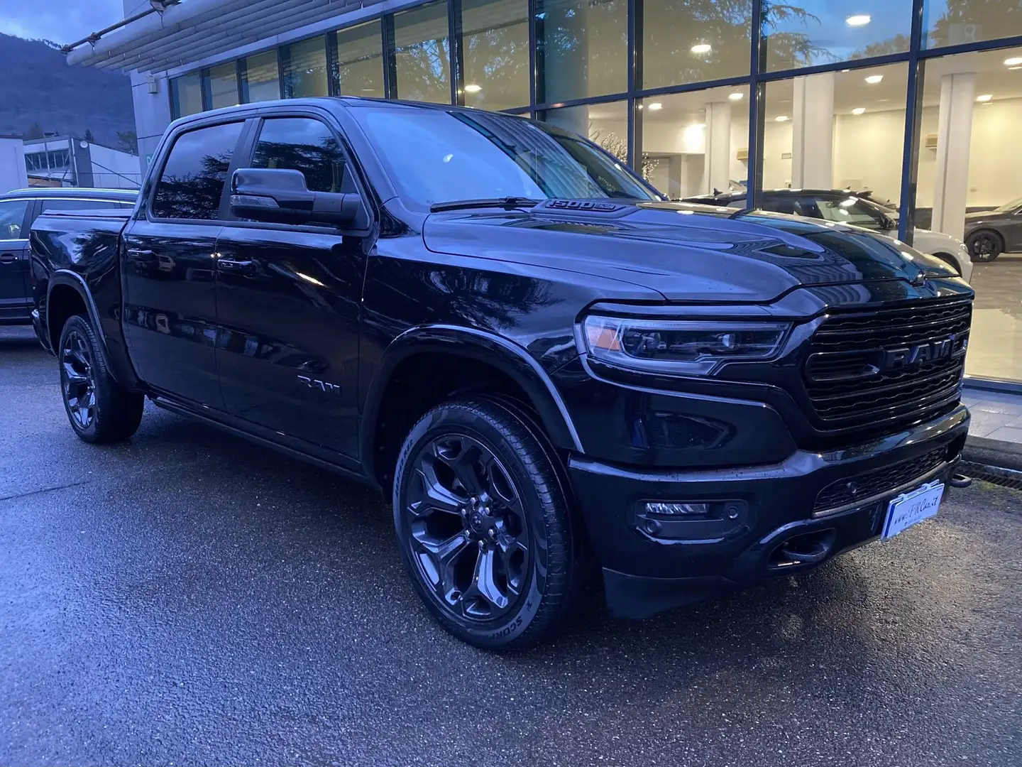 Dodge RAM RAM 1500 5.7 L HEMI V8 4X4 LIMITED - NETTO IVA Schwarz - 1