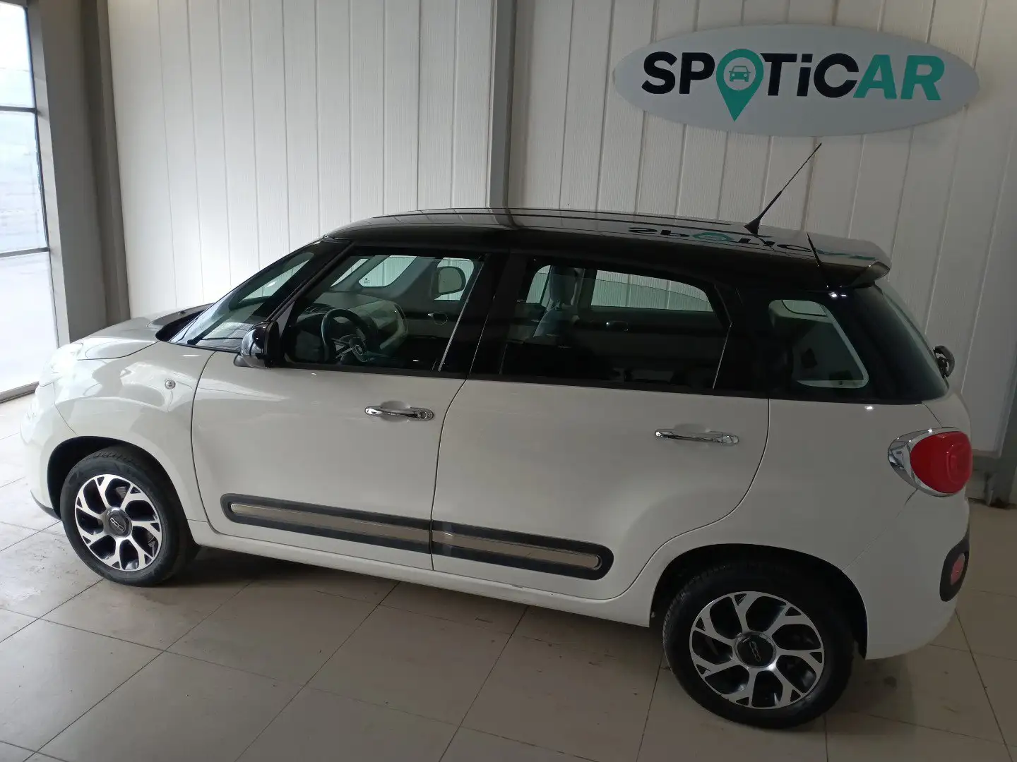 Fiat 500L 500L 0.9 TwinAir Turbo Natural Power Pop Star Bianco - 2