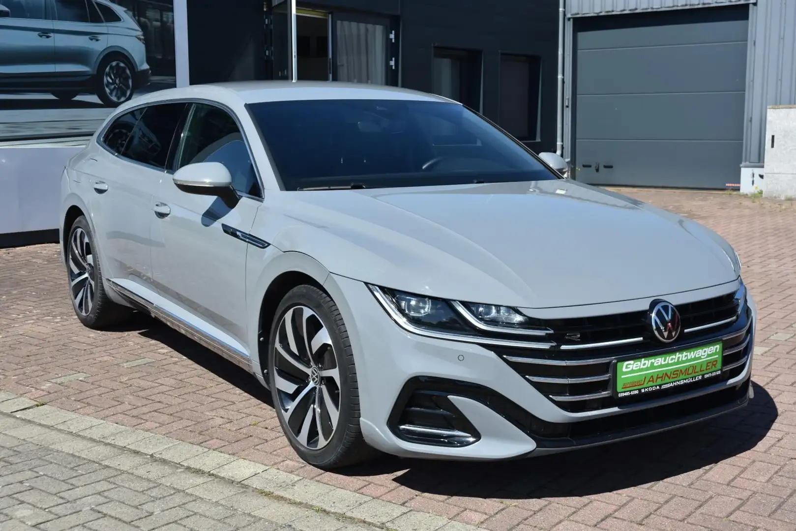 Volkswagen Arteon 2.0 TSI DSG R-Line*Navi*Matrix*ACC*Kessy* Grau - 2