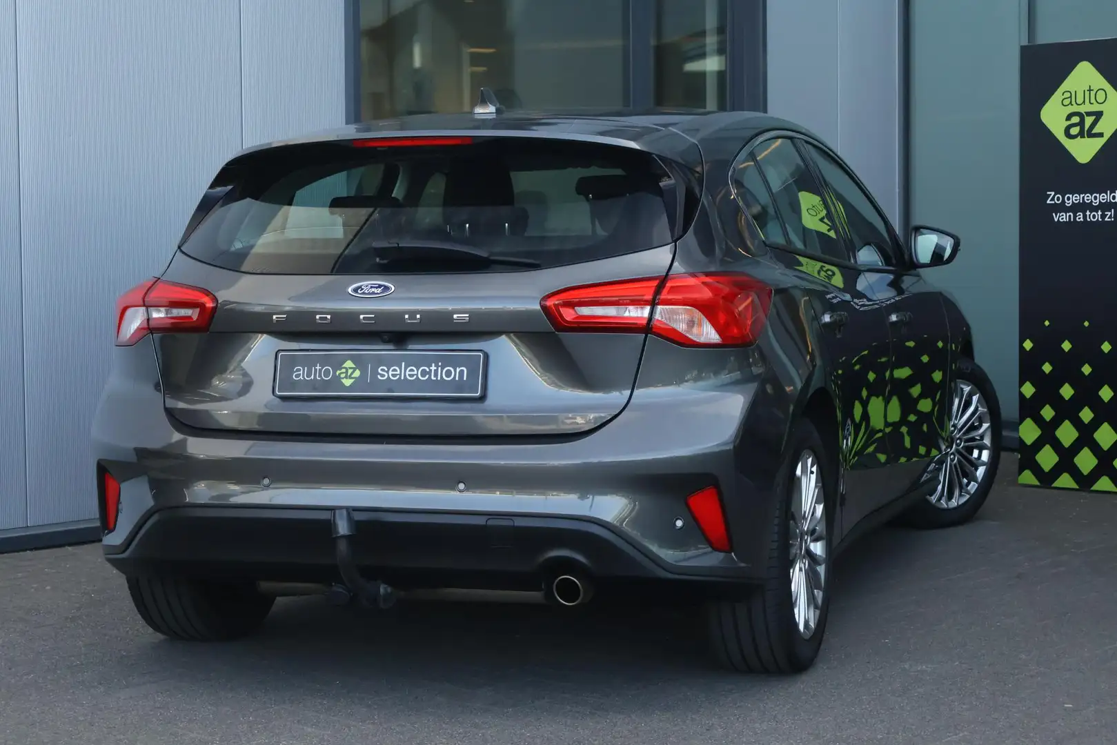 Ford Focus 1.0 EcoBoost Titanium Business Grijs - 2