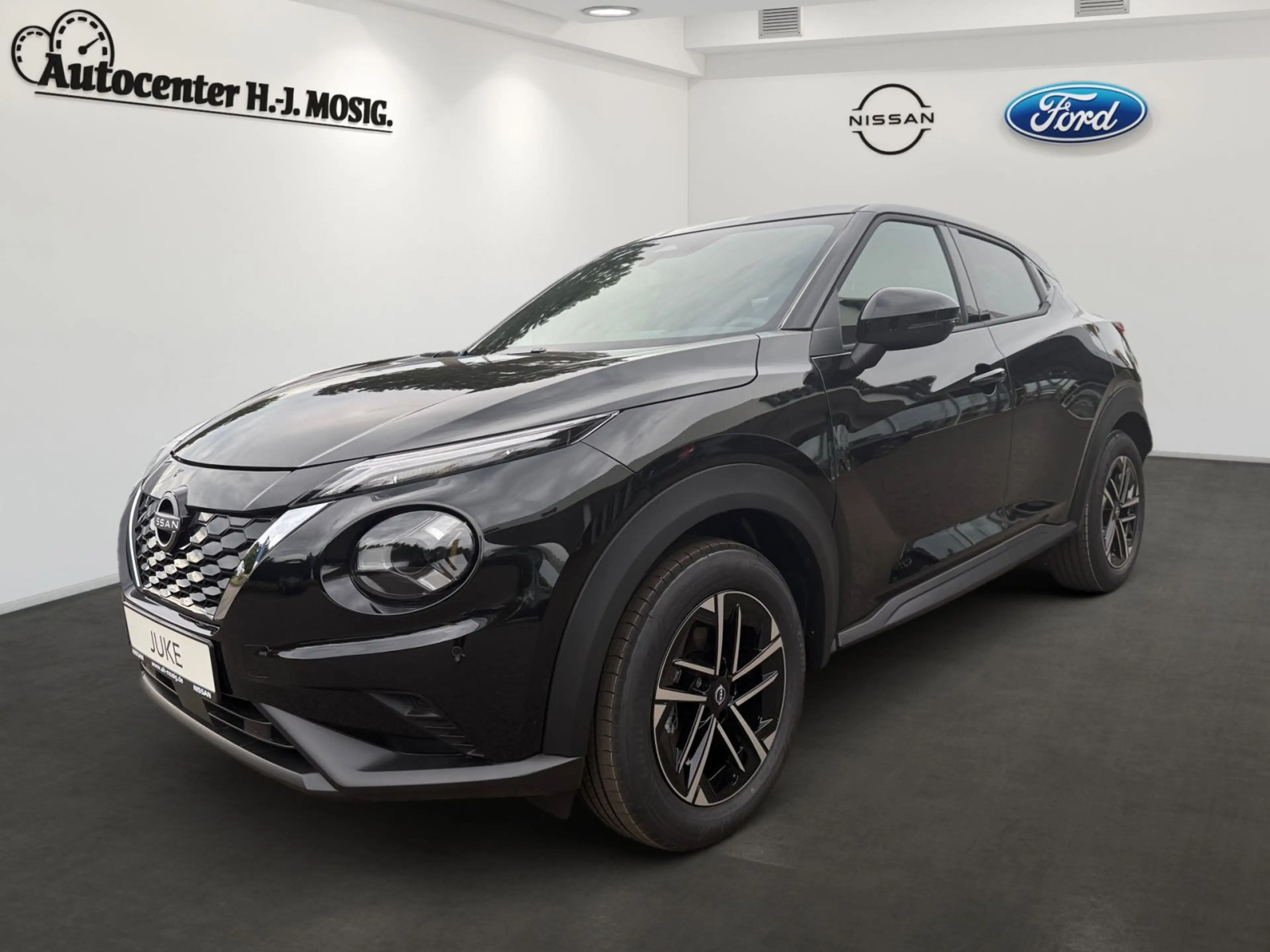 Nissan Juke Hybrid 143PS N-Connecta mit Winterpaket — photo 2