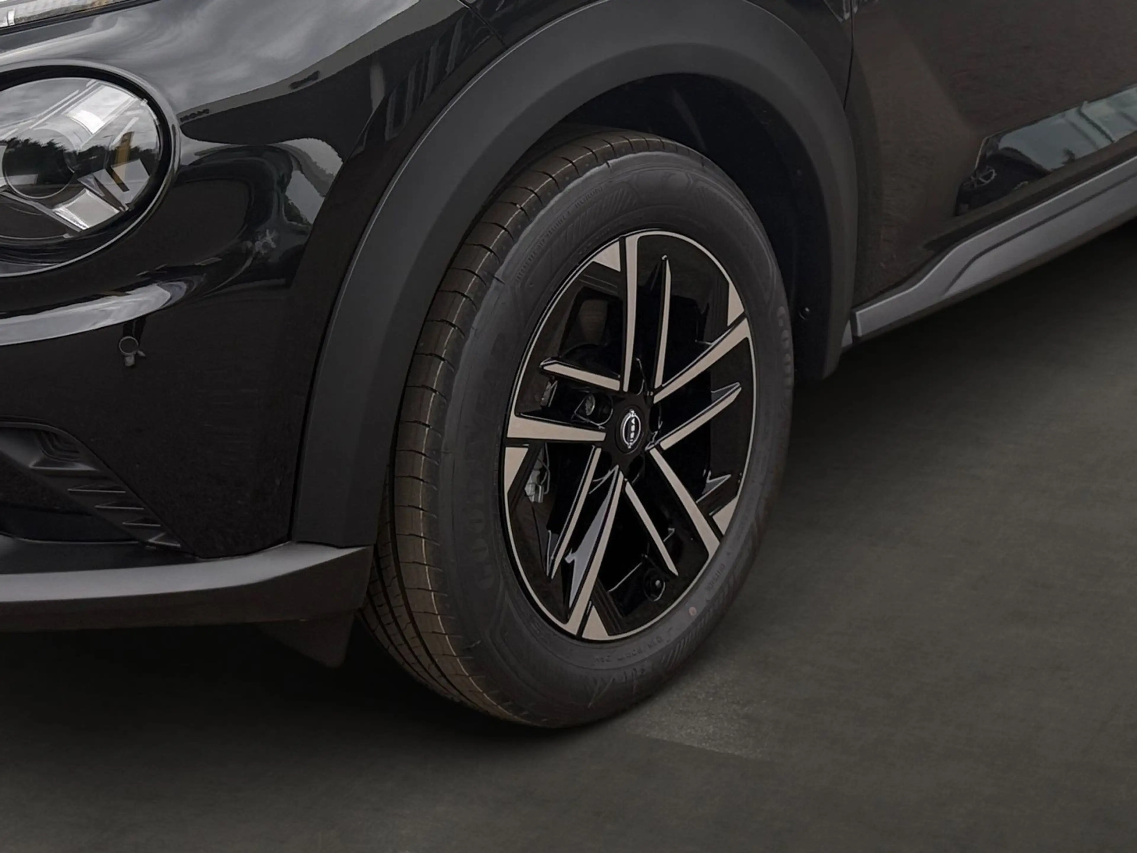 Nissan Juke Hybrid 143PS N-Connecta mit Winterpaket — photo 5