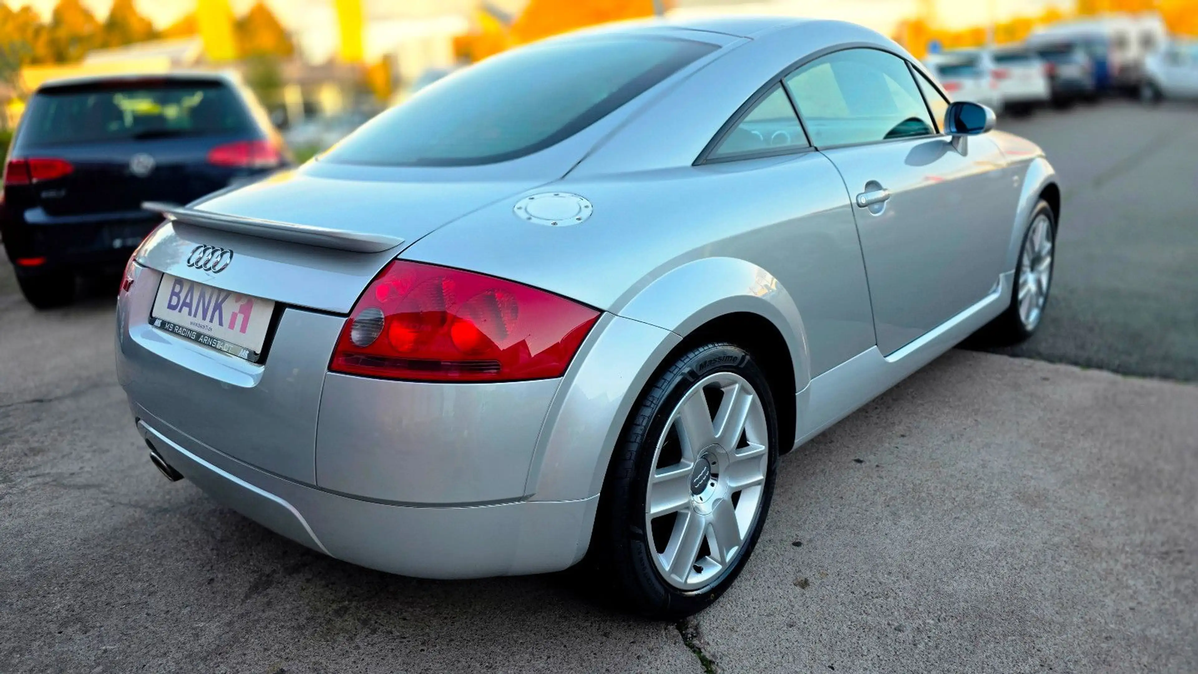 Audi TT 1.8 T/Leder/Zahnriemen und Tüv neu ! — photo 5
