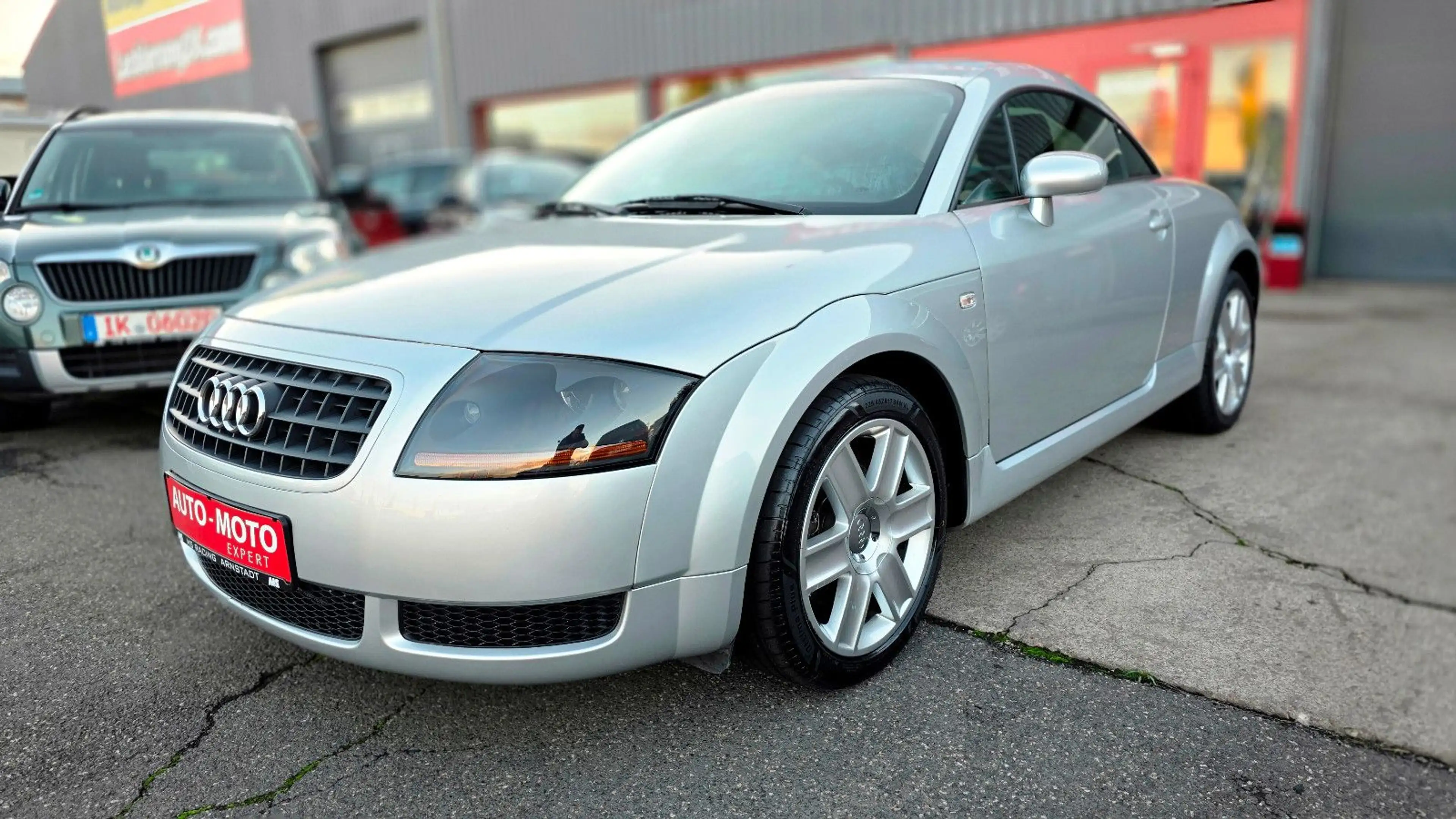 Audi TT 1.8 T/Leder/Zahnriemen und Tüv neu ! — photo 2