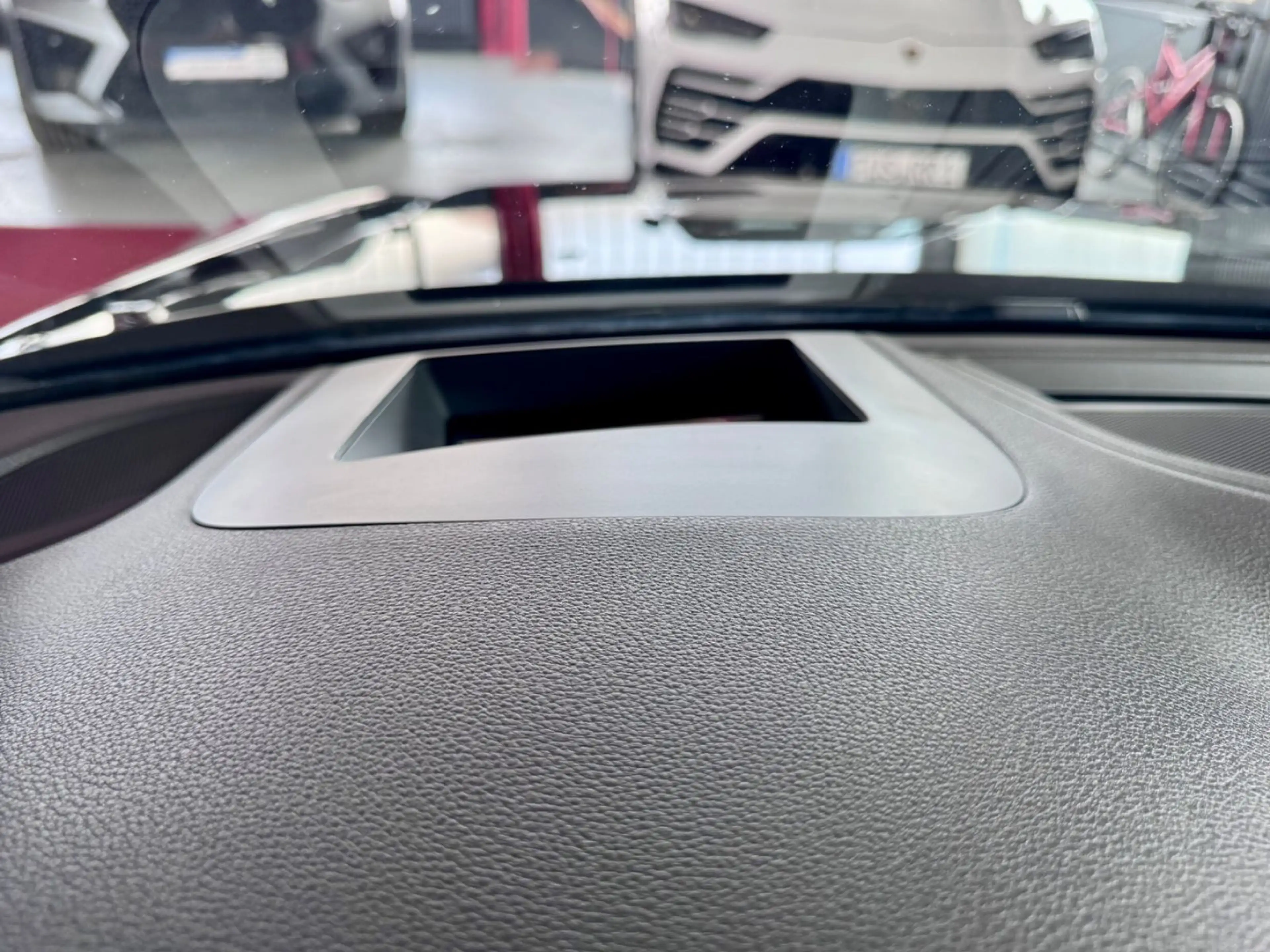 Audi S4 Lim. 3.0TFSI EU ACC 360°B&O Virtual Matrix 19 — photo 13