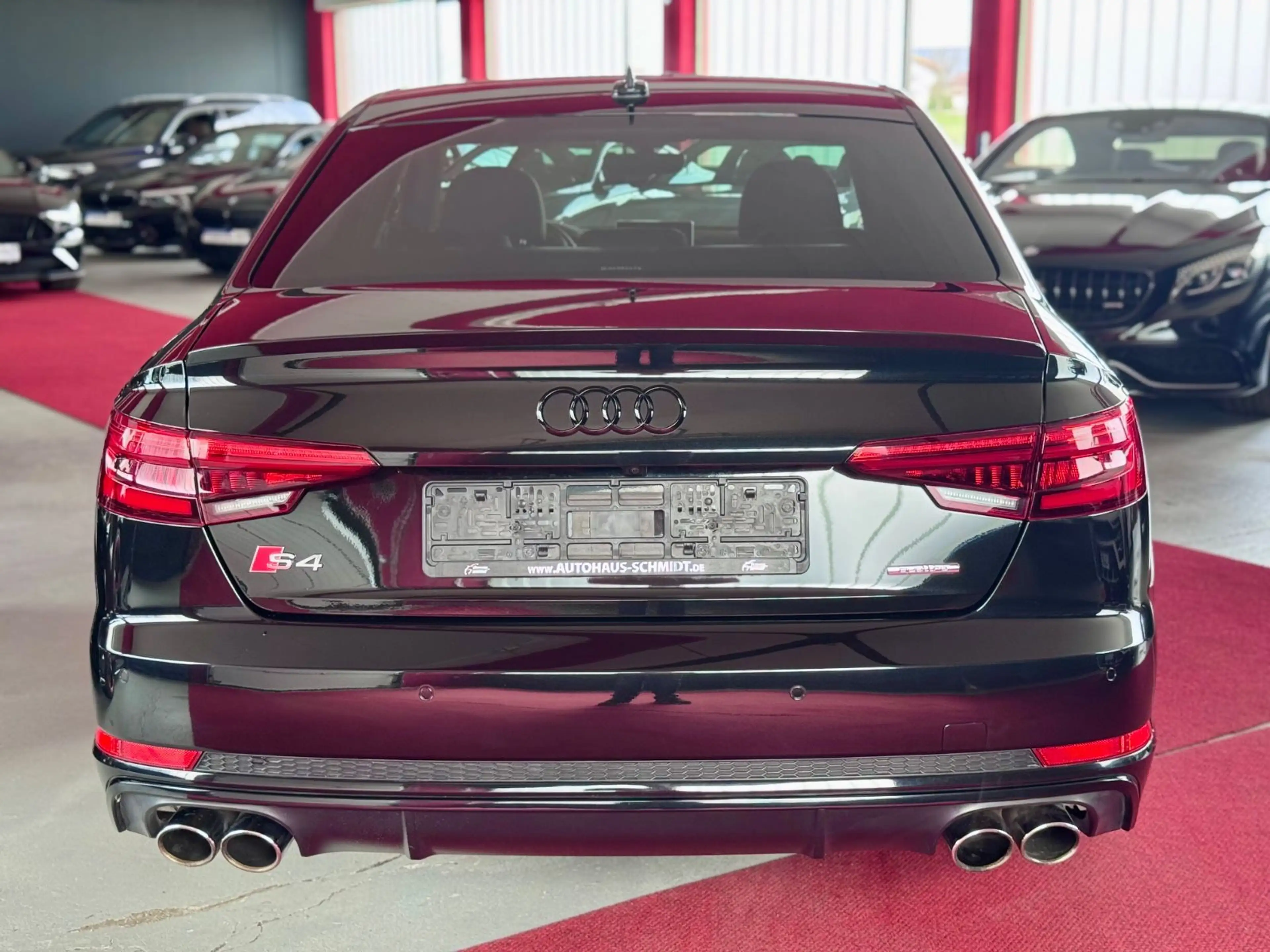 Audi S4 Lim. 3.0TFSI EU ACC 360°B&O Virtual Matrix 19 — photo 7