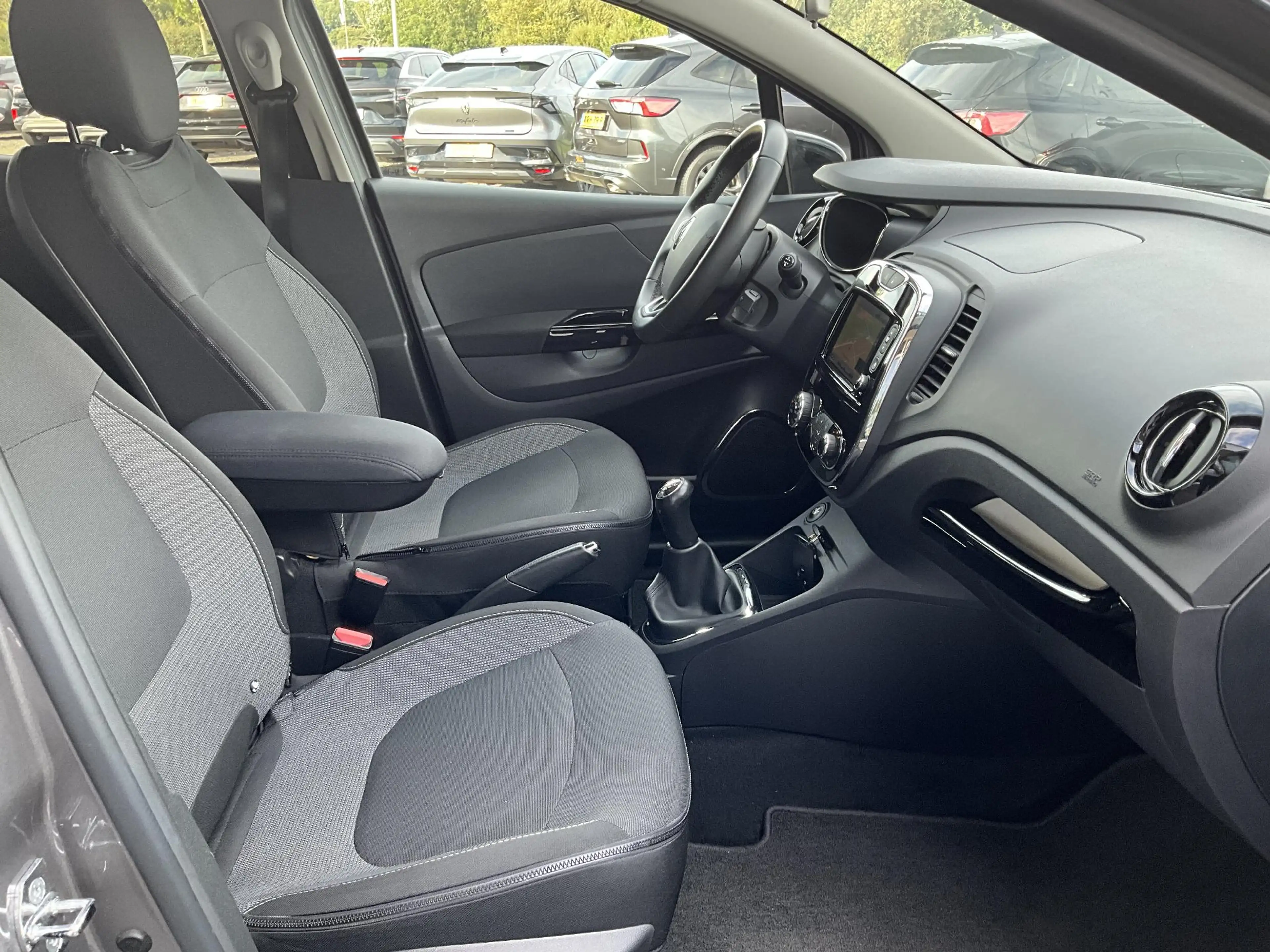 Renault Captur 0.9 TCe Dynamique — photo 22