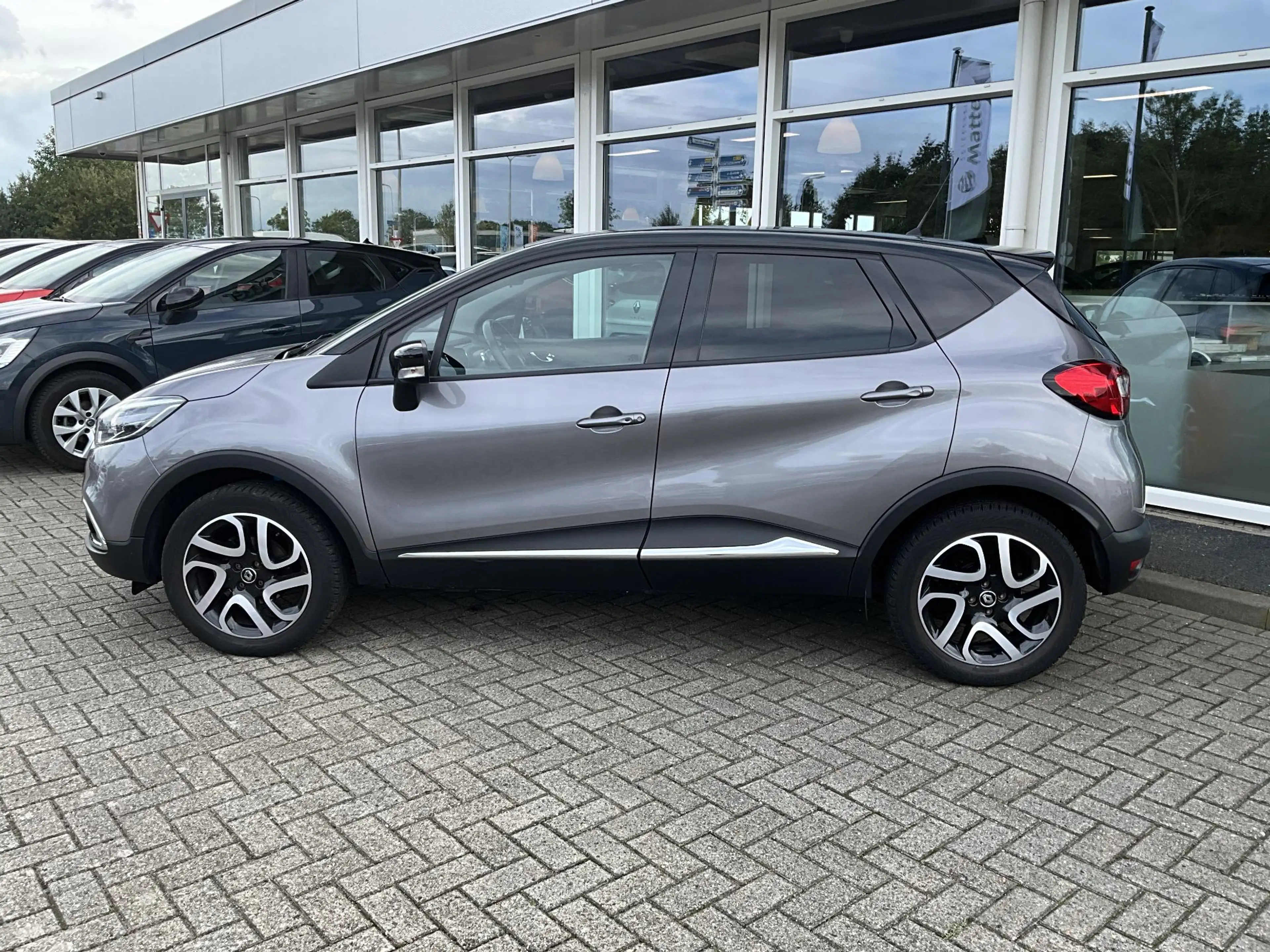 Renault Captur 0.9 TCe Dynamique — photo 6