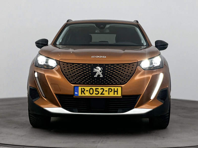 Peugeot e-2008 SUV EV 136 pk 50 kWh Allure | Camera | Voorstoelen — photo 14
