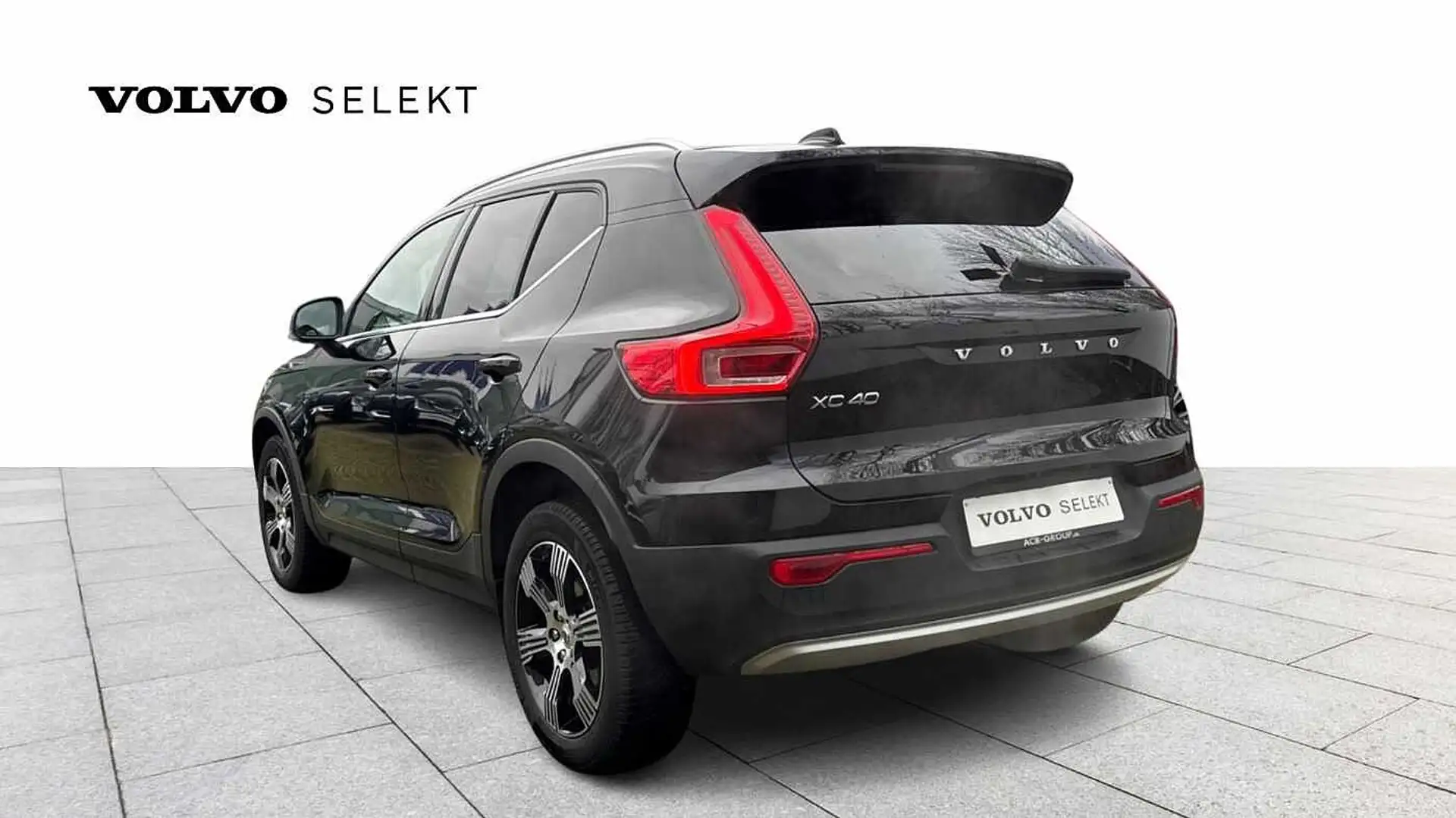 Volvo XC40 Inscription, T3 Geartronic Zwart - 2