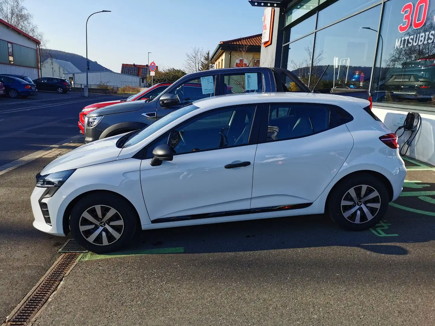 Mitsubishi Colt BASIS 1.0 Benziner 5-Gang Blanc - 2