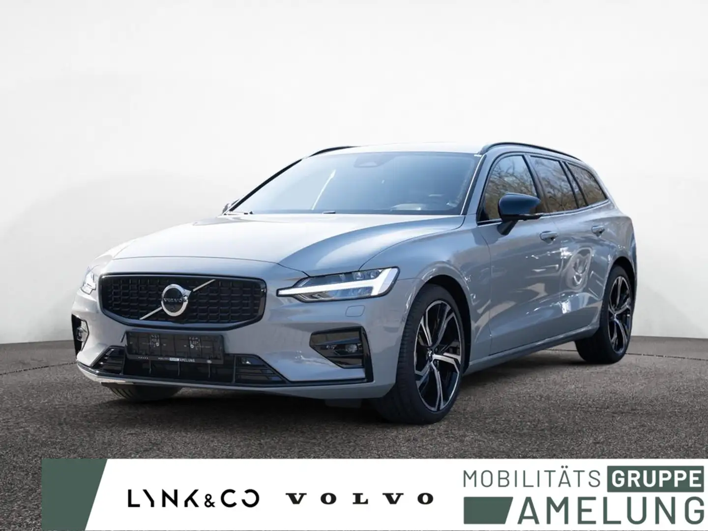Volvo V60 B4 Plus Dark H/K NAVI W-LAN ACC LED 360° Gris - 1
