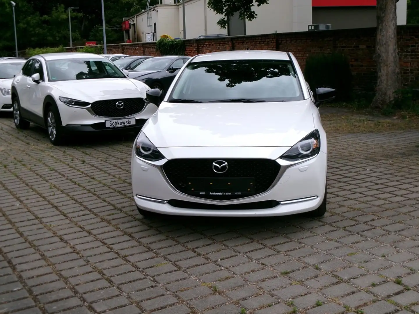 Mazda 2 SKYACTIV-G 90 Automatik Homura TOU-P2 NAVI Blanco - 2